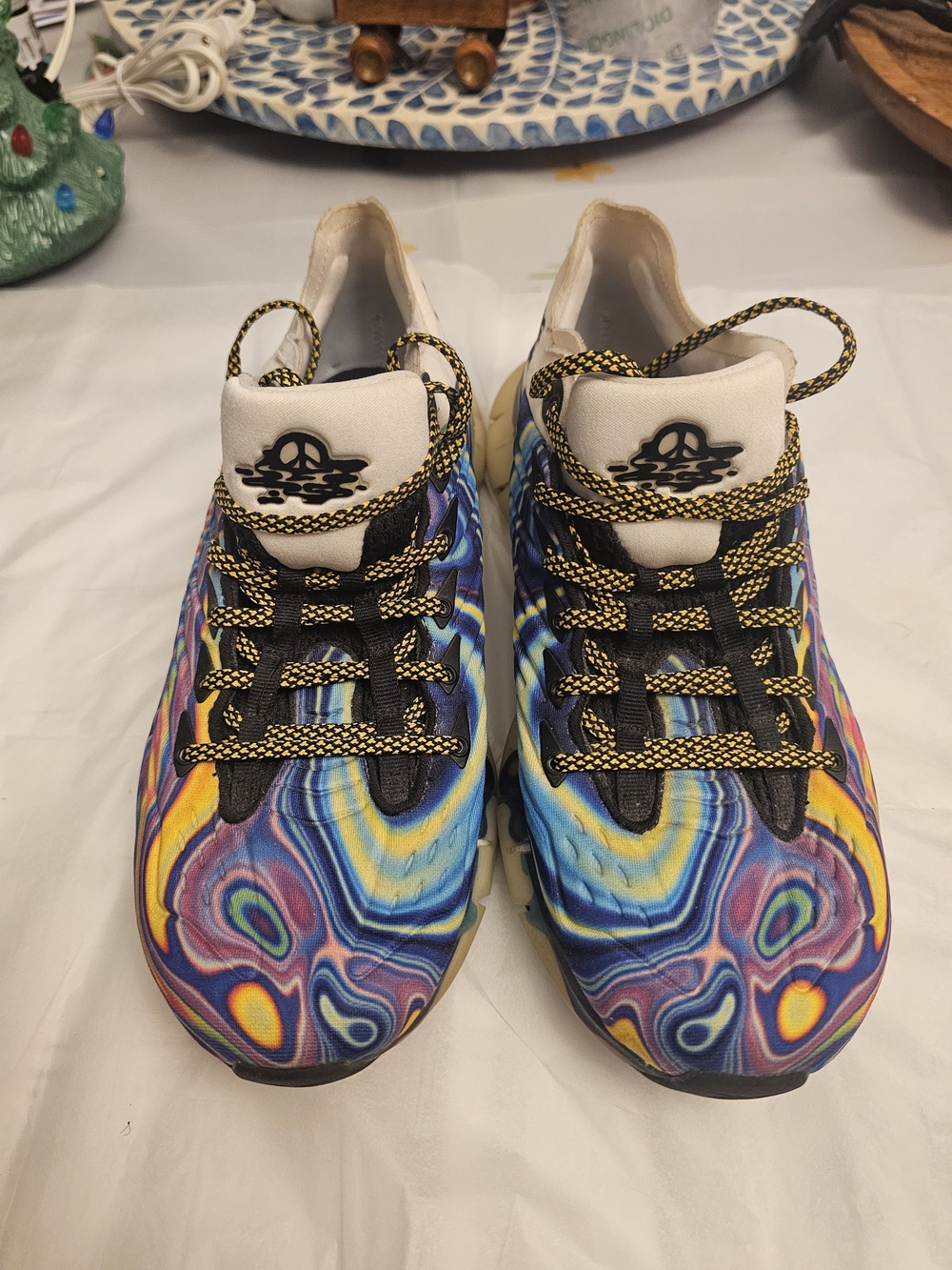Reebok Zig Kinetica Visualizing Energy Abstract Multicolor Sneakers